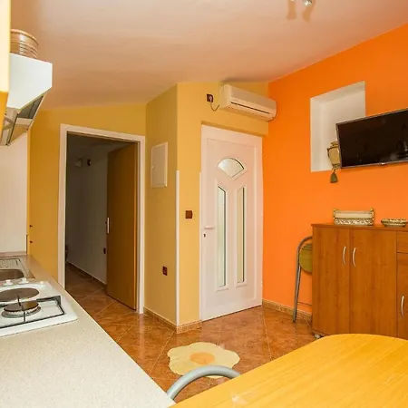 Nada Guest house