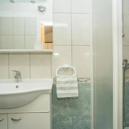 Guest house Nada Palit