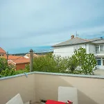 Nada Casa de hóspedes 3*